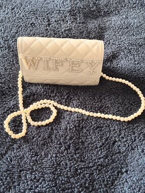 Wifey Quilted Pearl-Chain Shoulder Bag - Cream